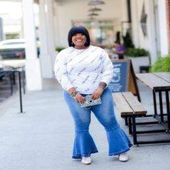 BlackOwnedBusiness THEGOODVIBECOLLECTION Businessowner TASHAHENRY