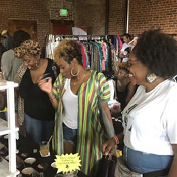 BlackOwnedBusiness J'LUXE SCENTS &CO Businessowner Founder
